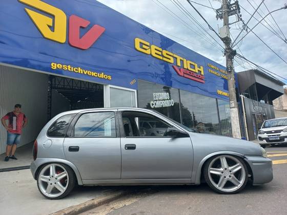 CHEVROLET CORSA 1.0 MPFI SUPER 8V GASOLINA 4P MANUAL CHEVROLET CORSA 1.0 MPFI SUPER 8V GASOLINA 4P MANUAL